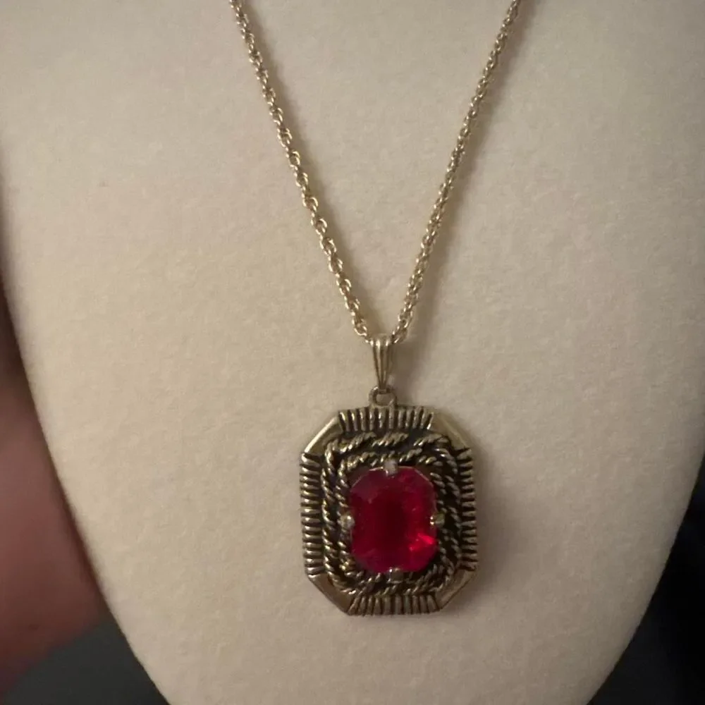 Unbranded Women's Gold and Red Jewellery